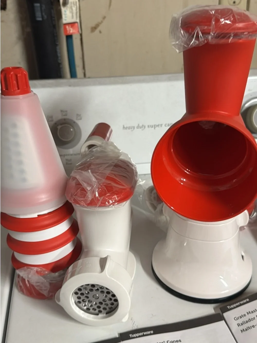 Tupperware Red and White Party Horns Set